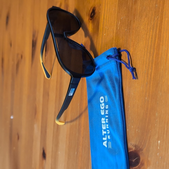 Alter Ego Running Sunglasses - Picture 4 of 4